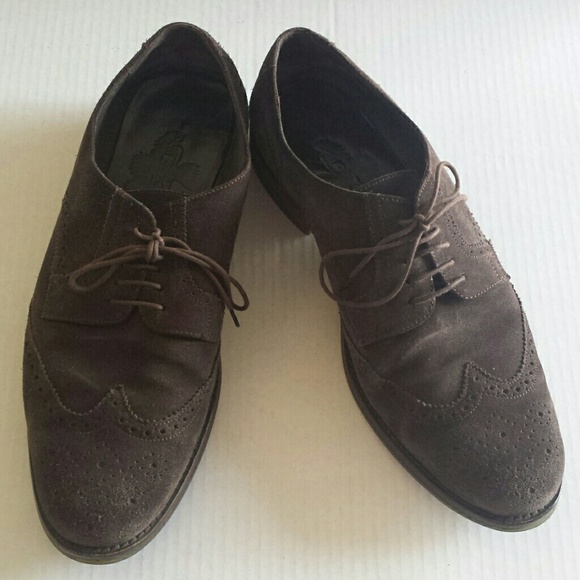Tommy Bahama Other - Tommy Bahama Milan brown suede oxfords size 10.5